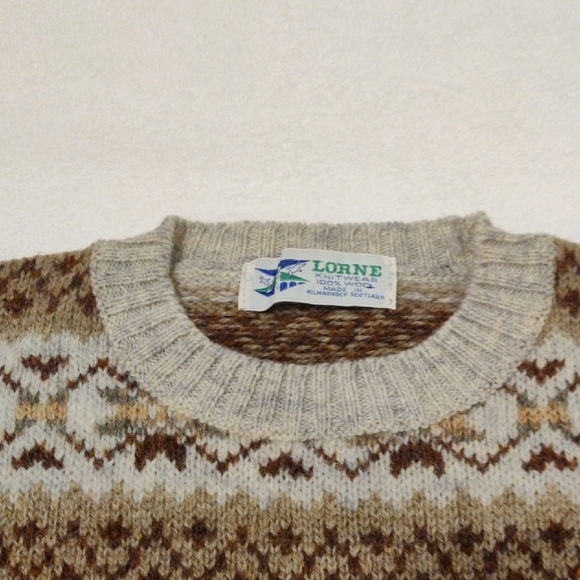 SHETLAND 💯 Wool Cozy Patterned Turtleneck Sweater - Cream and Brown - Picture 11 of 12